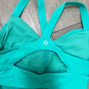 Lululemon Wrap It Up Tank | Bali
Breeze 4